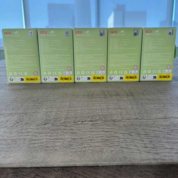 NIB BRAND NEW LABUBU MACARON - TOFFEE - POPMART! - Picture 4 of 7